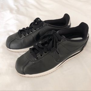 Black Nike Cortez